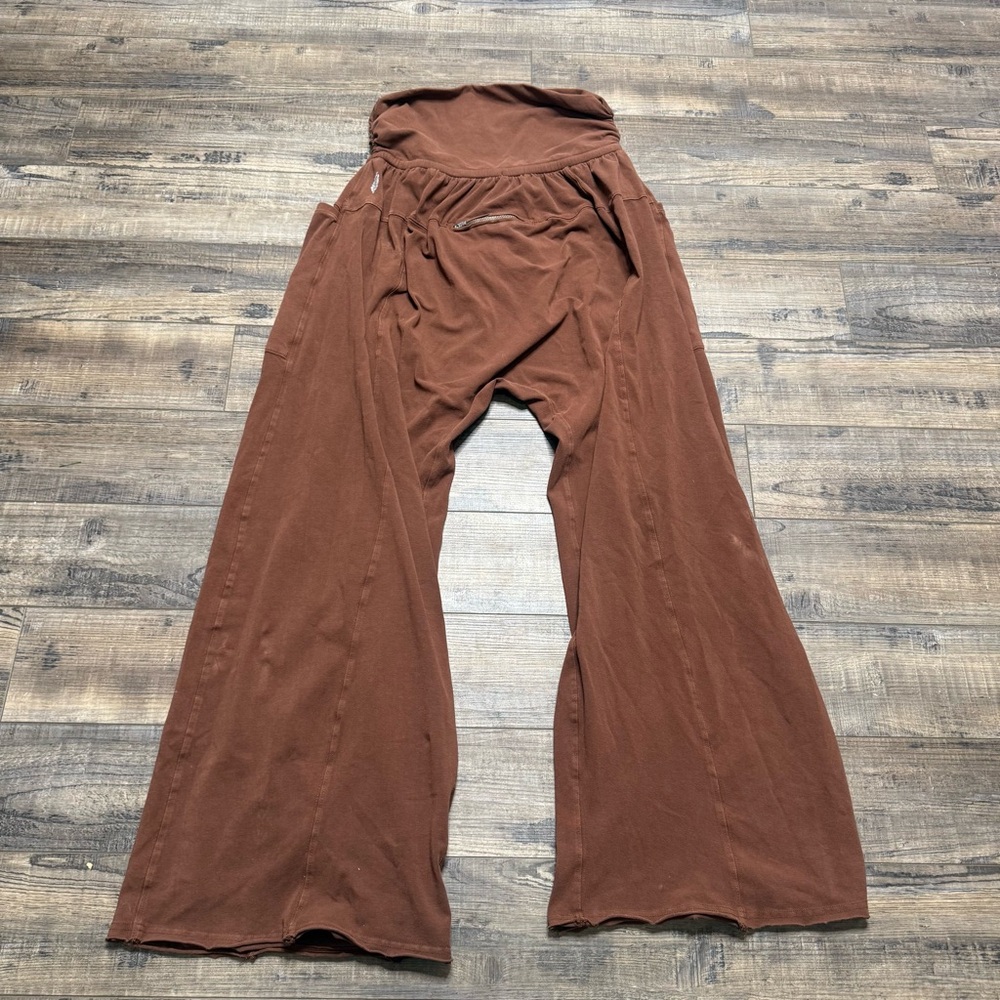 Free People Movement Pull On Brown Flared Pants - Picture 9 of 14